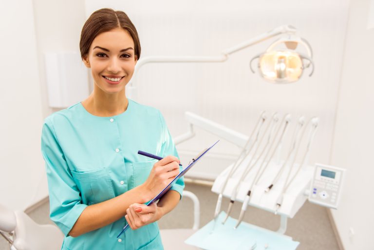 Dental Assistant Program Course   AdobeStock 99326430 768x513 